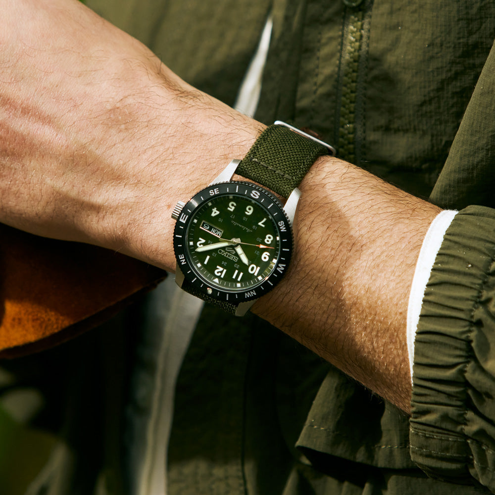 Seiko 5 Sports Field Series 41 MM Automatic SS GMT Green Dial Watch HDB008K1