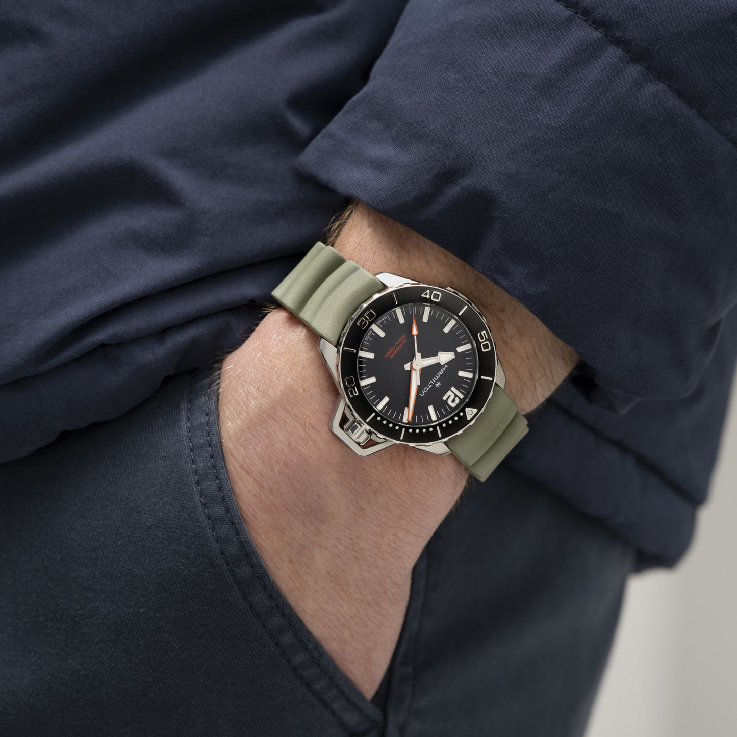 Hamilton Khaki Navy Frogman Automatic 41 MM Black Dial Watch H77455331