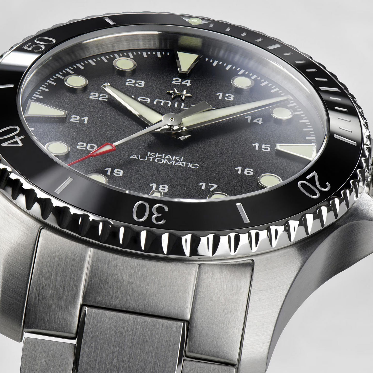 Hamilton Khaki Navy Scuba Automatic 43 MM Stainless Steel Watch H82515130